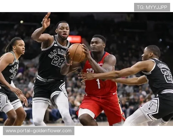 火箭马刺再战，小贾巴里-史密斯关键球表现助球队拒绝爆冷。